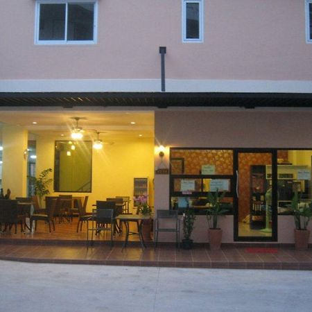 Chitra Suite Pattaya Exterior foto