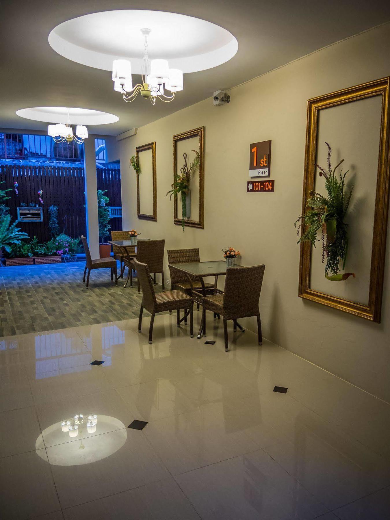 Chitra Suite Pattaya Exterior foto