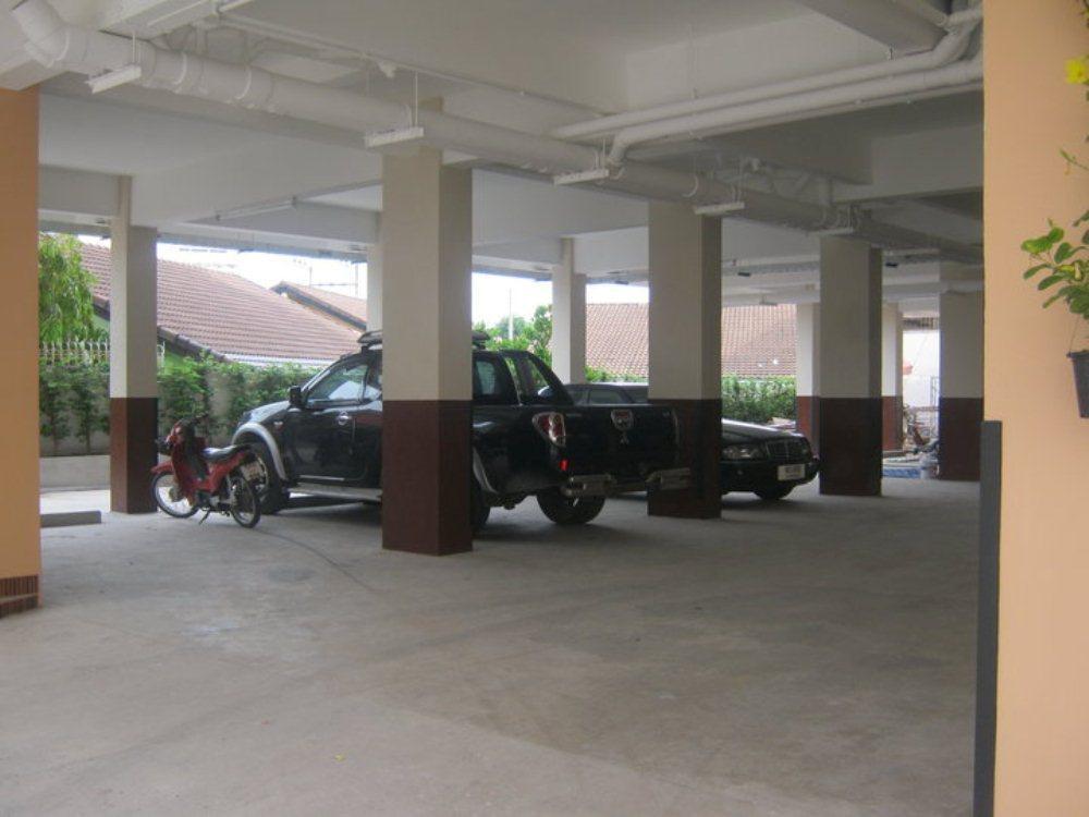 Chitra Suite Pattaya Exterior foto